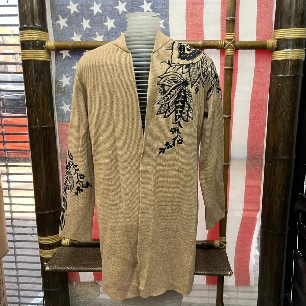 NWOT Chico's 1pc Sweater - Picture 1 of 4